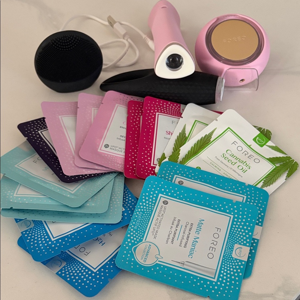 FOREO bundle set Ufo, Luna, Iris, Espada  and assorted masks